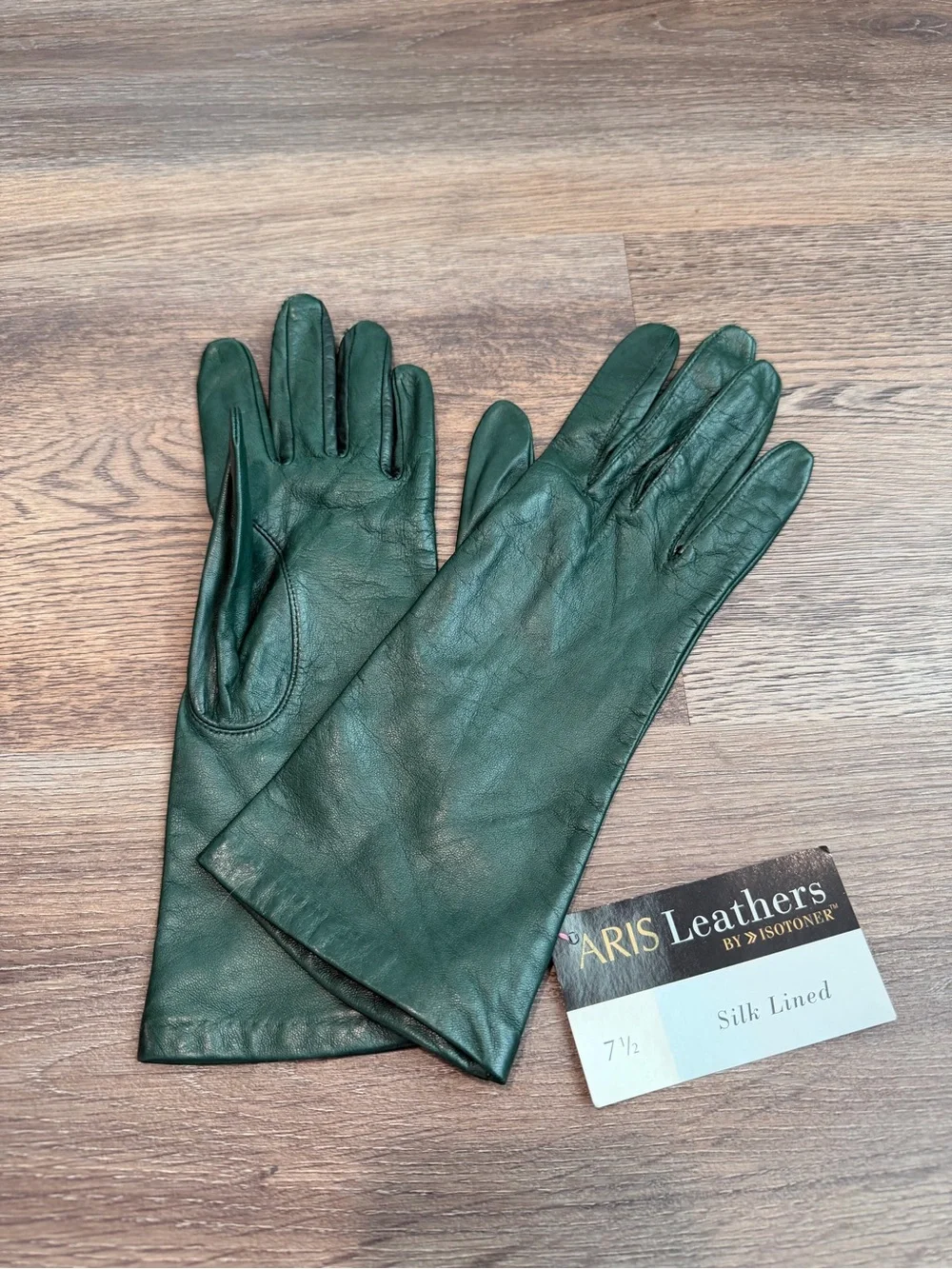 NWT Aris Leathers by Isotoner Vintage Silk Lined Leather Gloves Forest Green 7.5